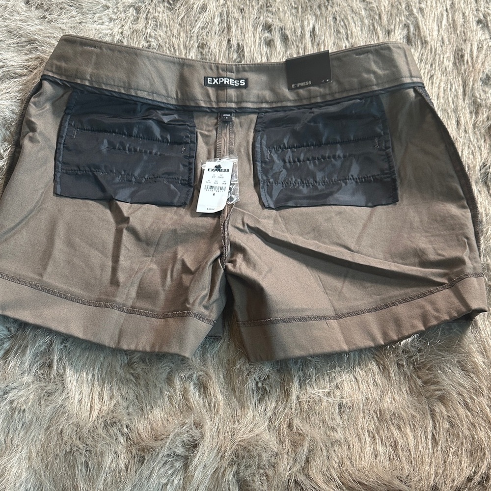 Express Women's Tan Shorts - Picture 9 of 10